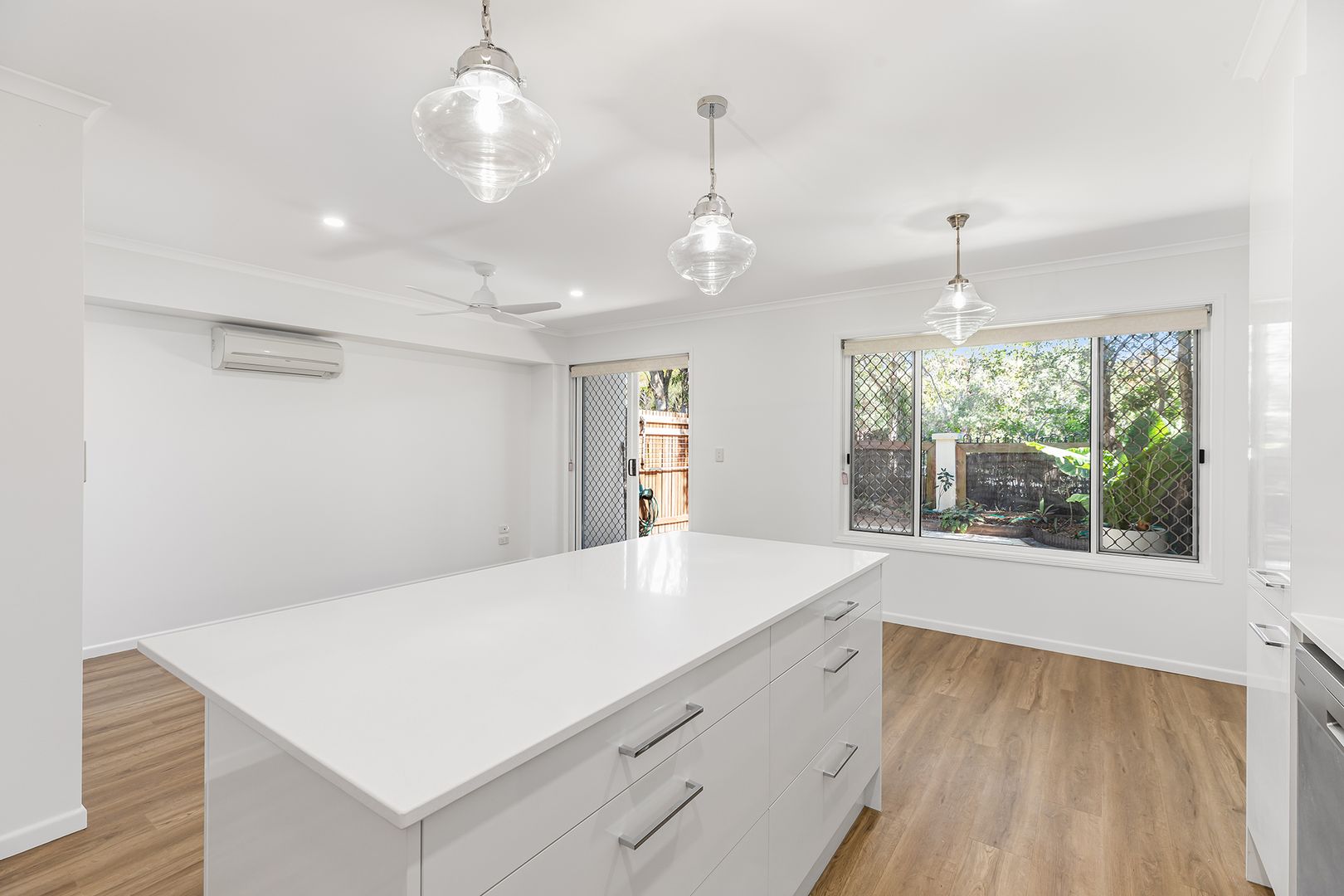 7/1-3 Beacon Court, Sunrise Beach QLD 4567, Image 2