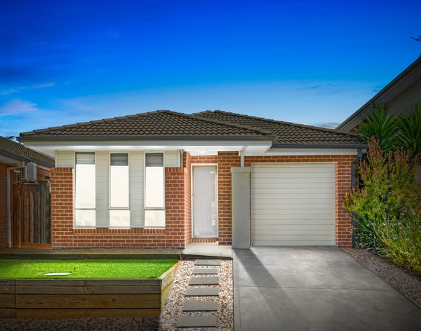 18 Timbarra Drive, Werribee VIC 3030