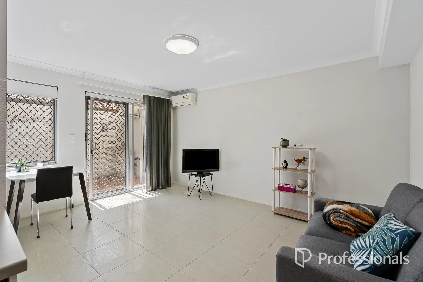 Additional image 10 of 2/18 Mathoura Street, Midland WA 6056