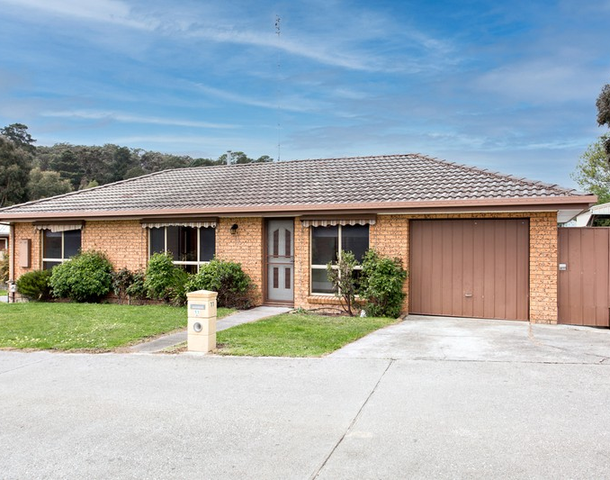 11 Florence Court, Brown Hill VIC 3350