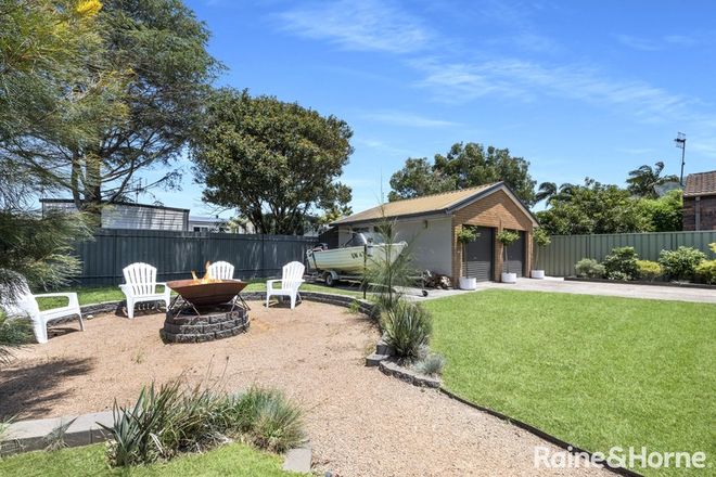 Picture of 46 Shoalhaven Heads Road, SHOALHAVEN HEADS NSW 2535