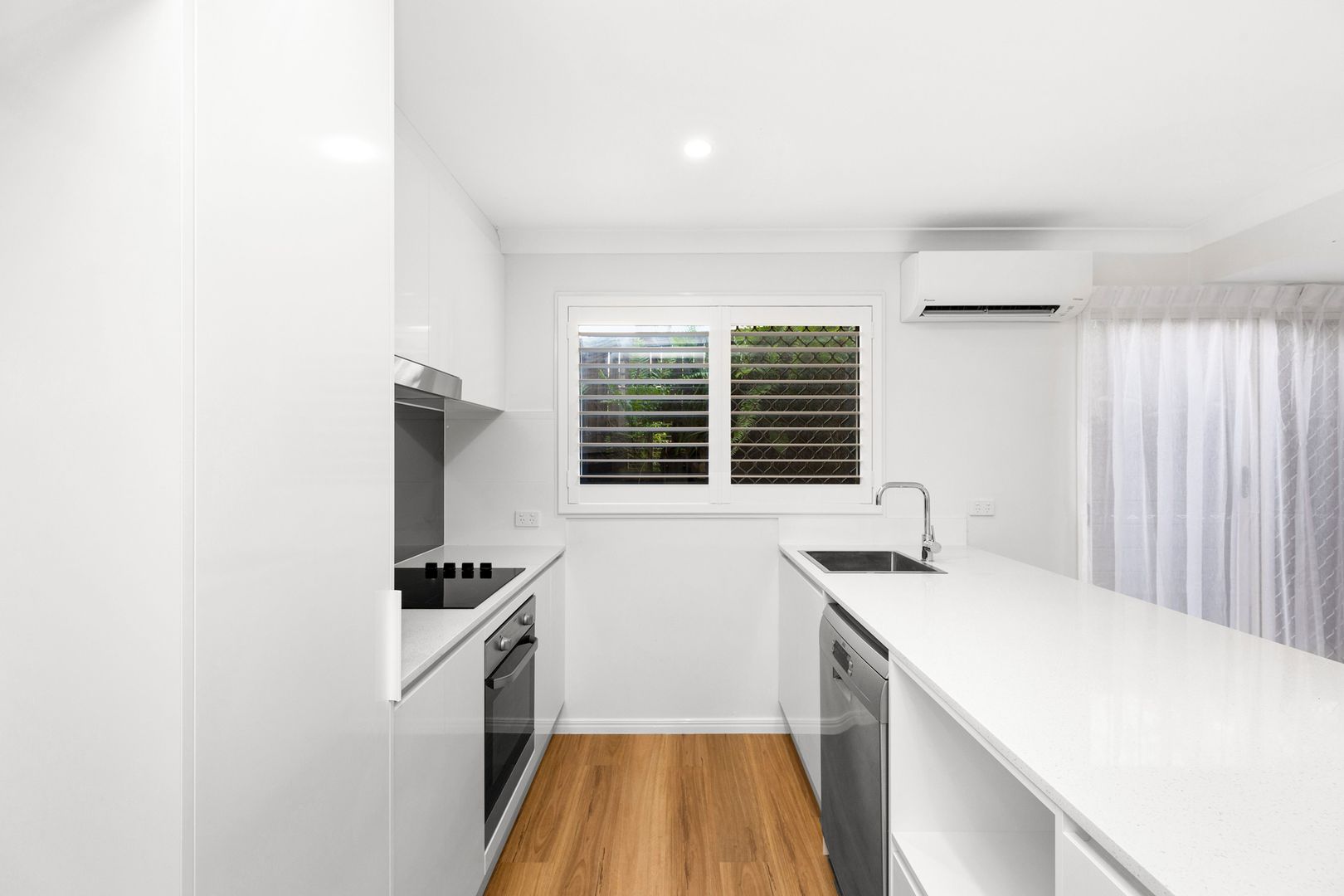 2/96 Newdegate Street, Greenslopes QLD 4120, Image 1