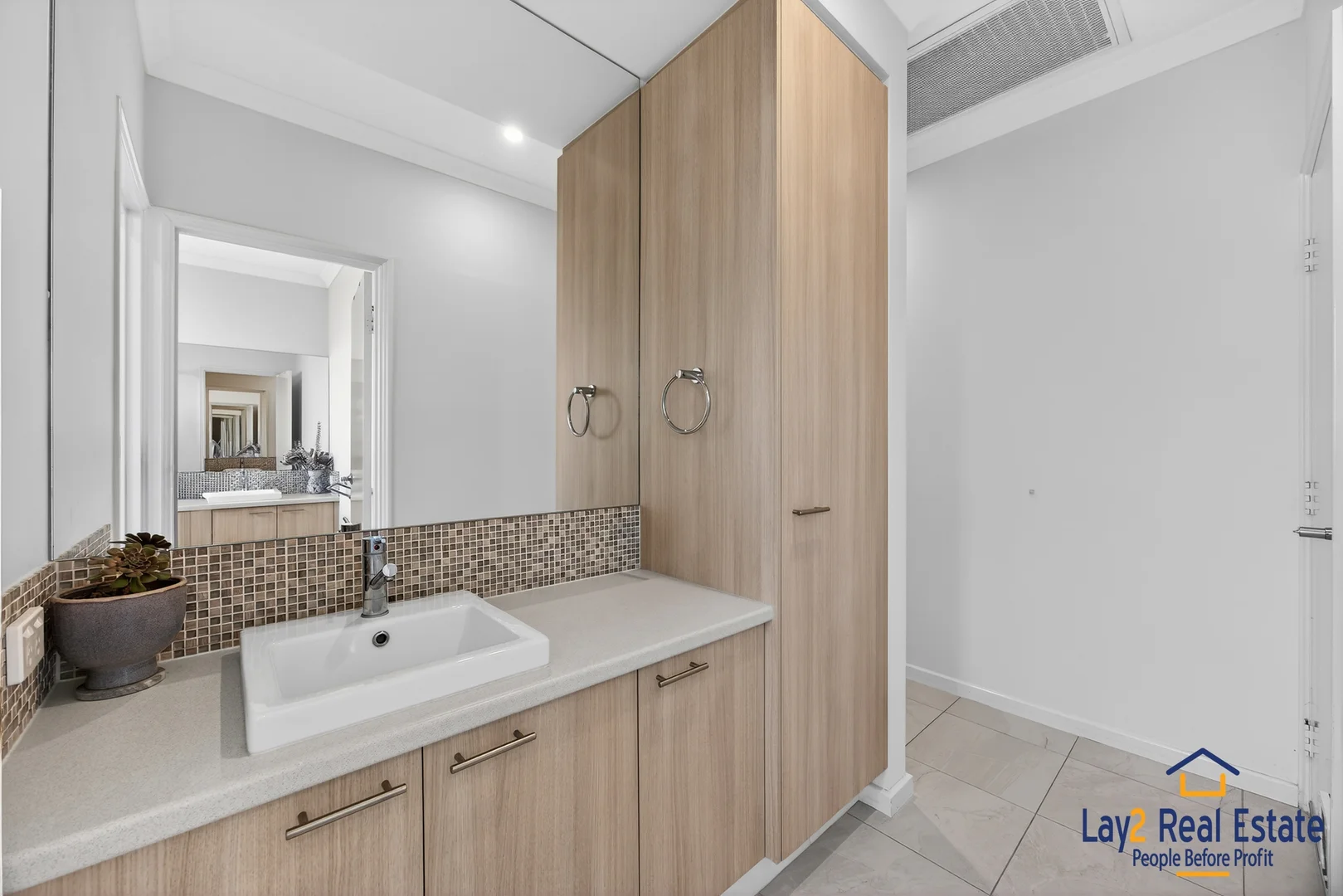 Additional image 24 of 2/8A Roberts Street, Bayswater WA 6053