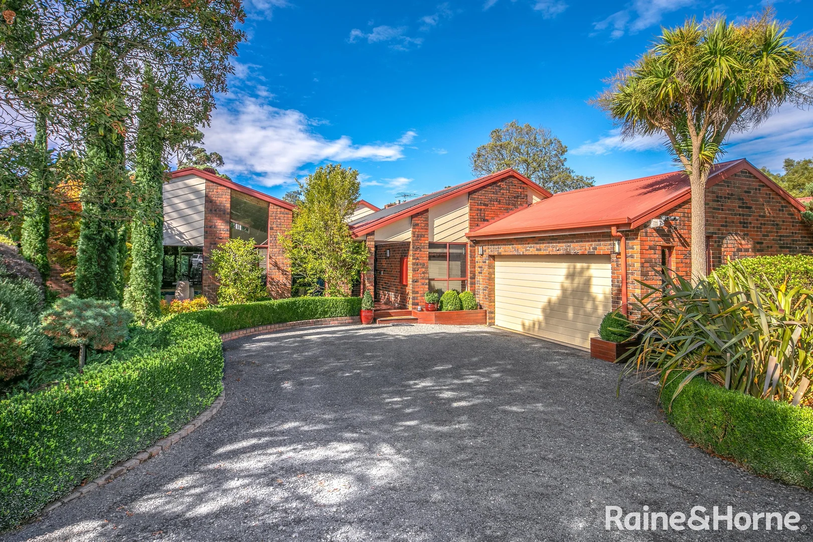 Additional image 2 of 56 Outawood Rise, Gisborne VIC 3437