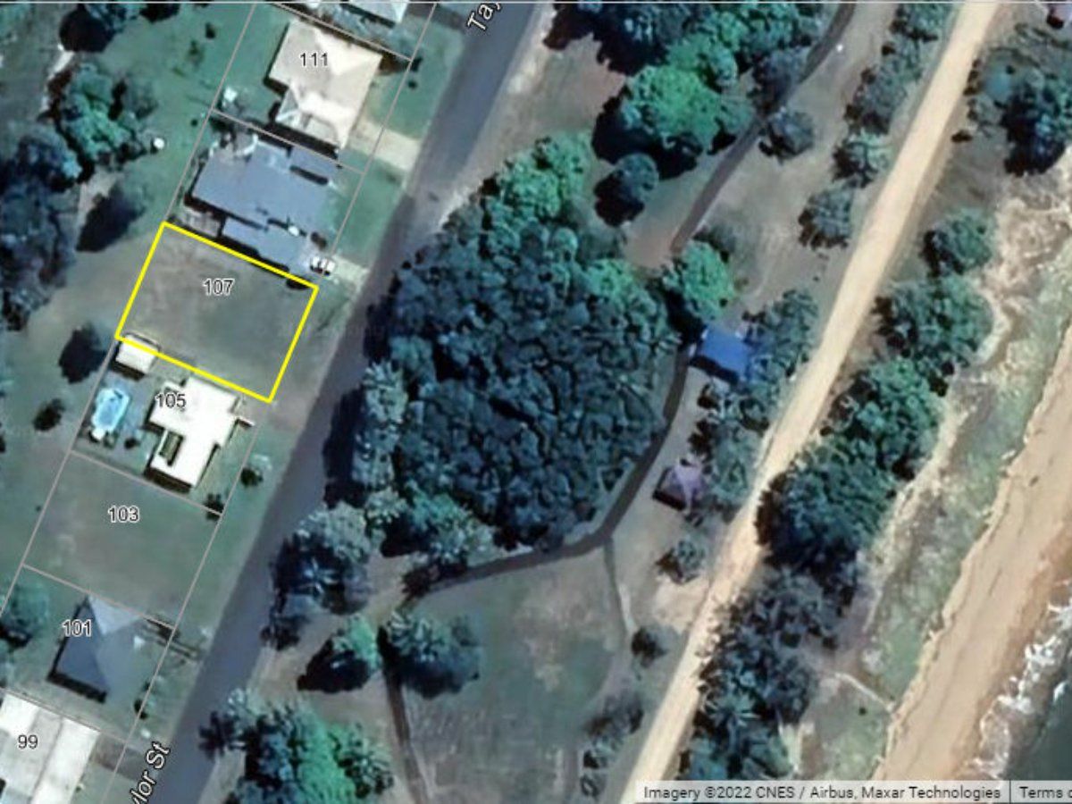 107 Taylor Street, Tully Heads QLD 4854, Image 1
