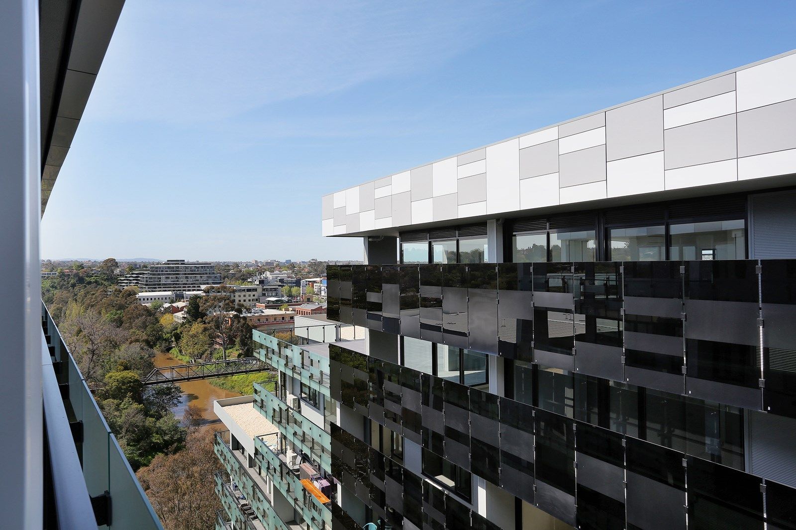 3 bedrooms Apartment / Unit / Flat in 1112/20 Shamrock Street ABBOTSFORD VIC, 3067