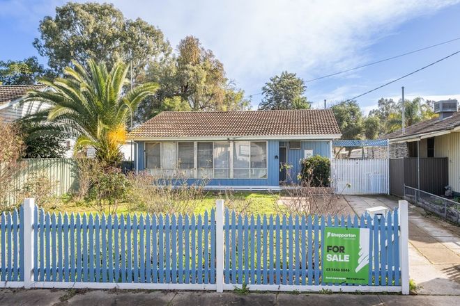 Picture of 100 Carr Crescent, MOOROOPNA VIC 3629