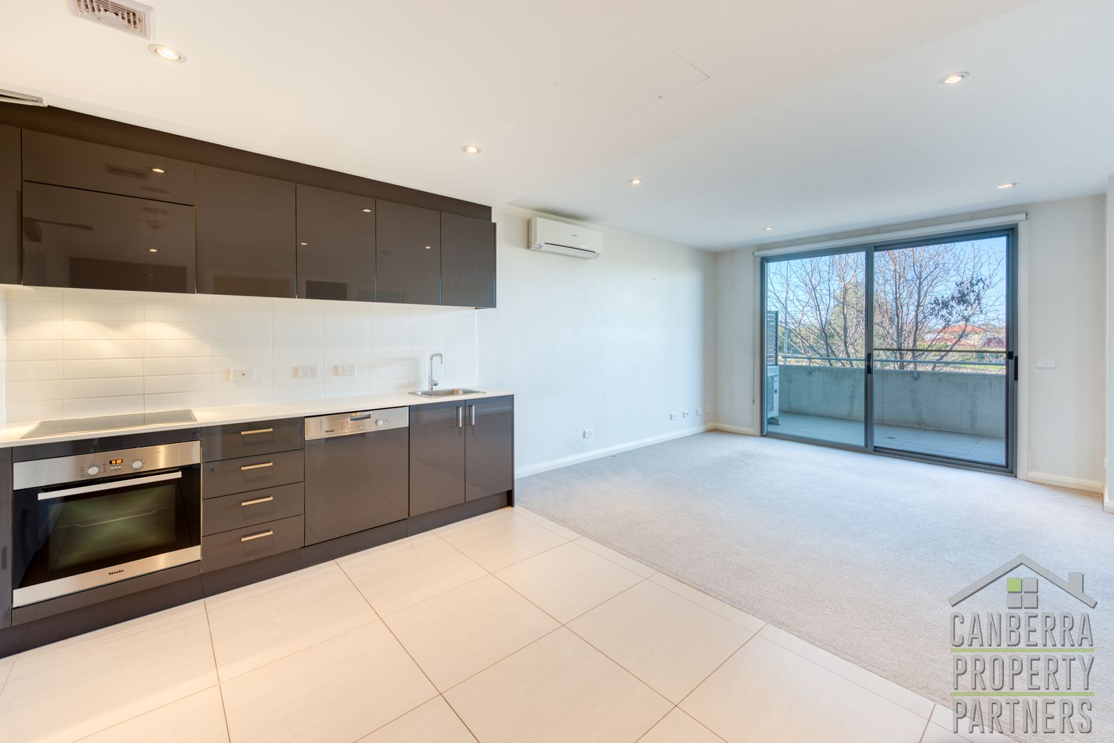 1 bedrooms Apartment / Unit / Flat in 62/301 Flemington Road FRANKLIN ACT, 2913
