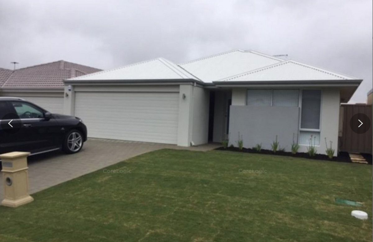 4 bedrooms House in 7 Warbler Drive MARTIN WA, 6110