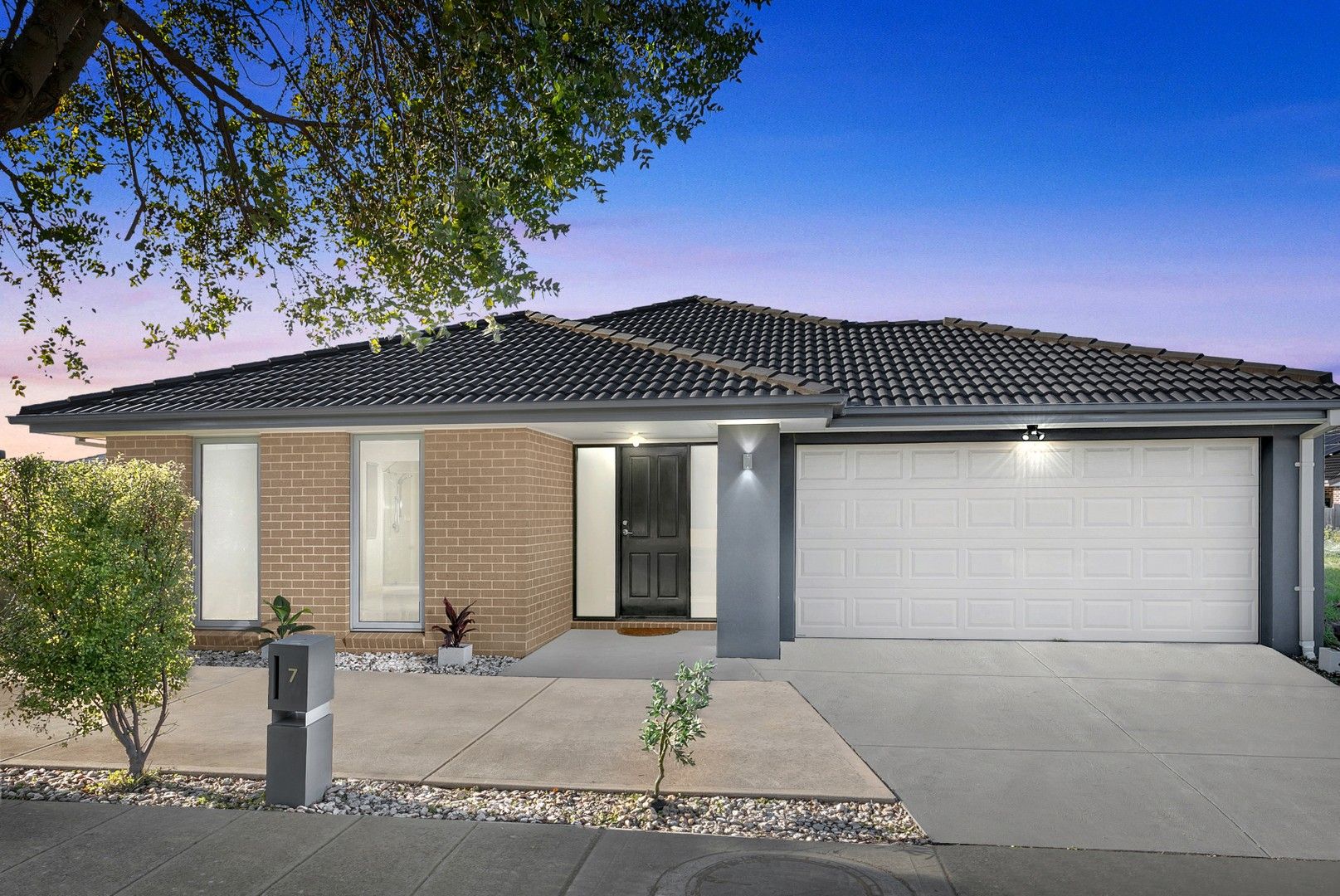 4 bedrooms House in 7 Kambah Way EPPING VIC, 3076