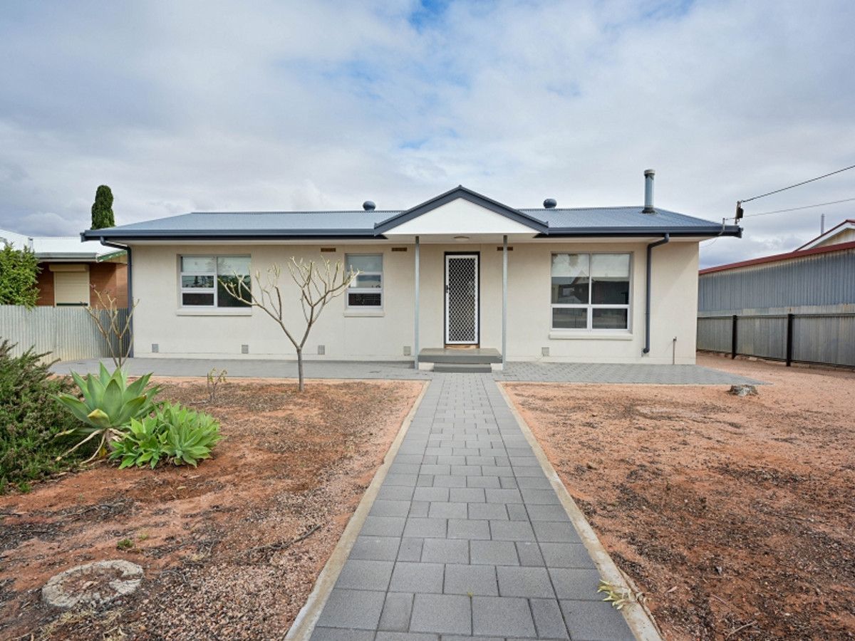 3 bedrooms House in 17 THELMA Street PORT AUGUSTA SA, 5700