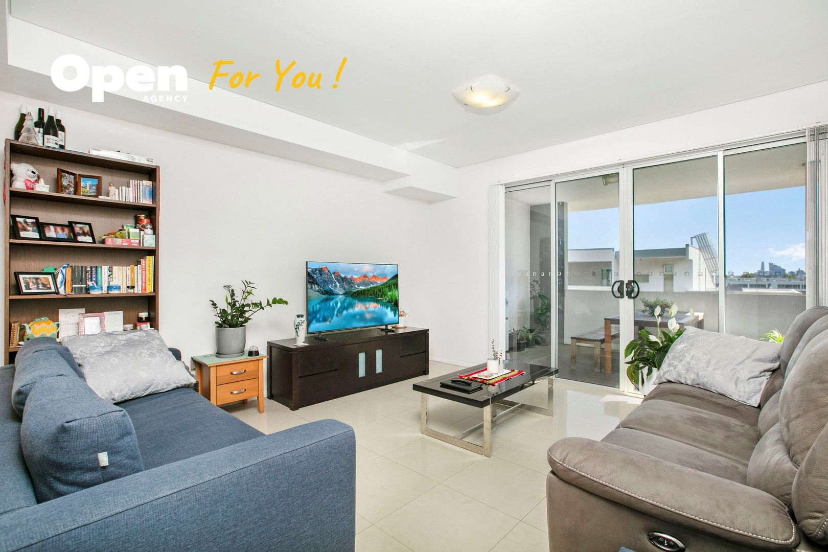 2 bedrooms Apartment / Unit / Flat in B503/19-21 Church Avenue MASCOT NSW, 2020