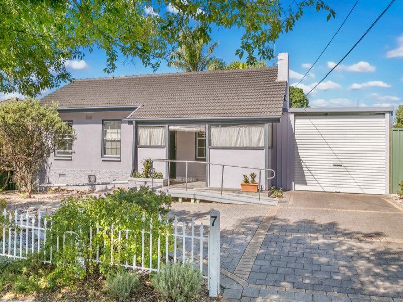 7 Warunda Avenue, Seaview Downs SA 5049, Image 1