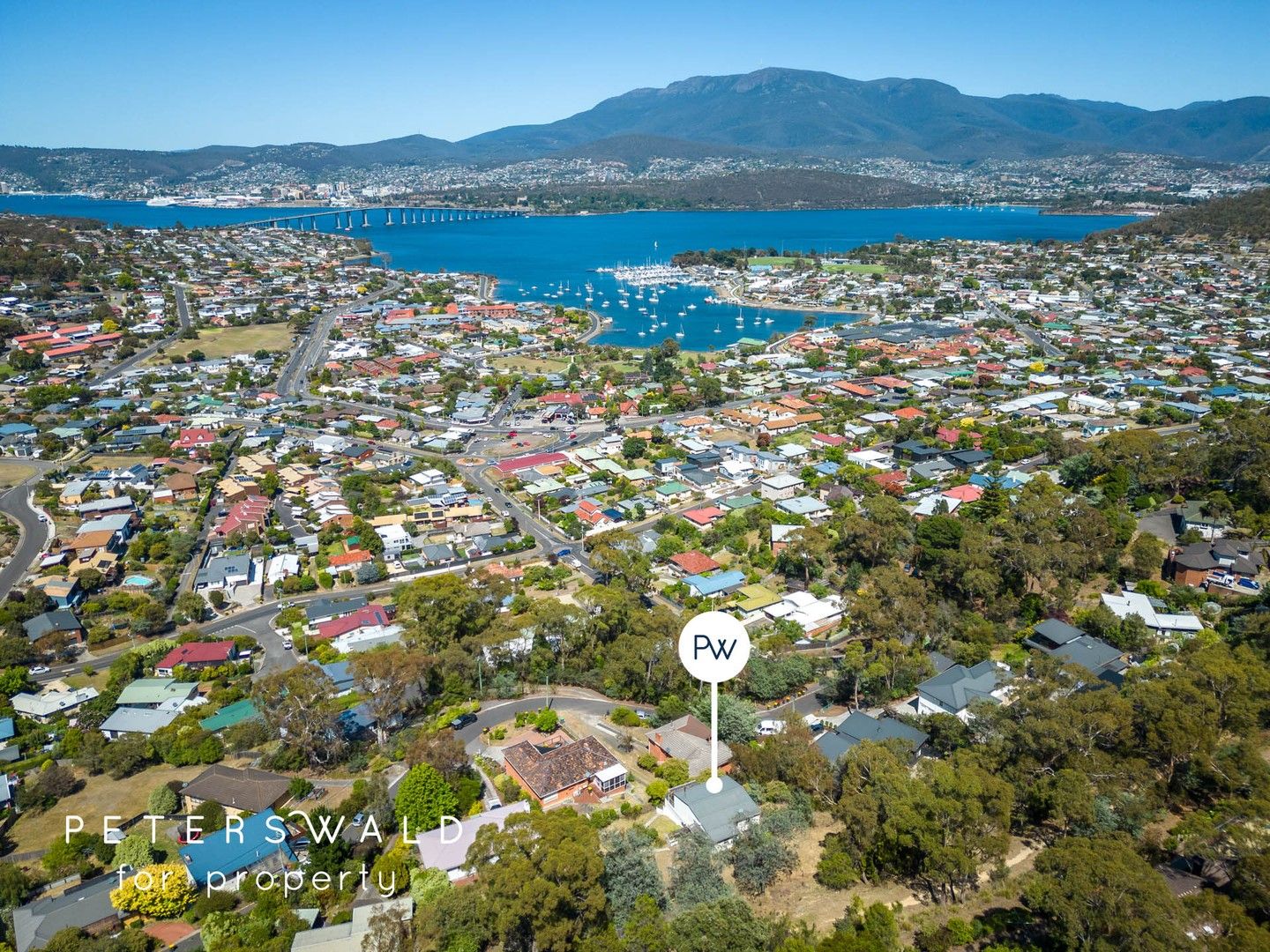 120 Karoola Road, Lindisfarne TAS 7015, Image 1