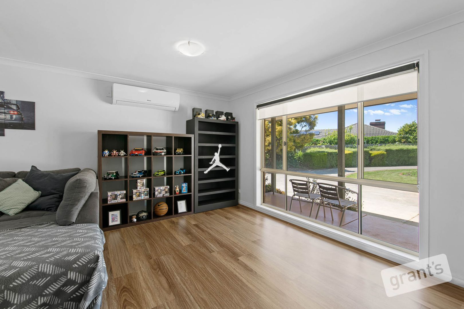 2/5 Chiltern Court, Berwick VIC 3806, Image 2