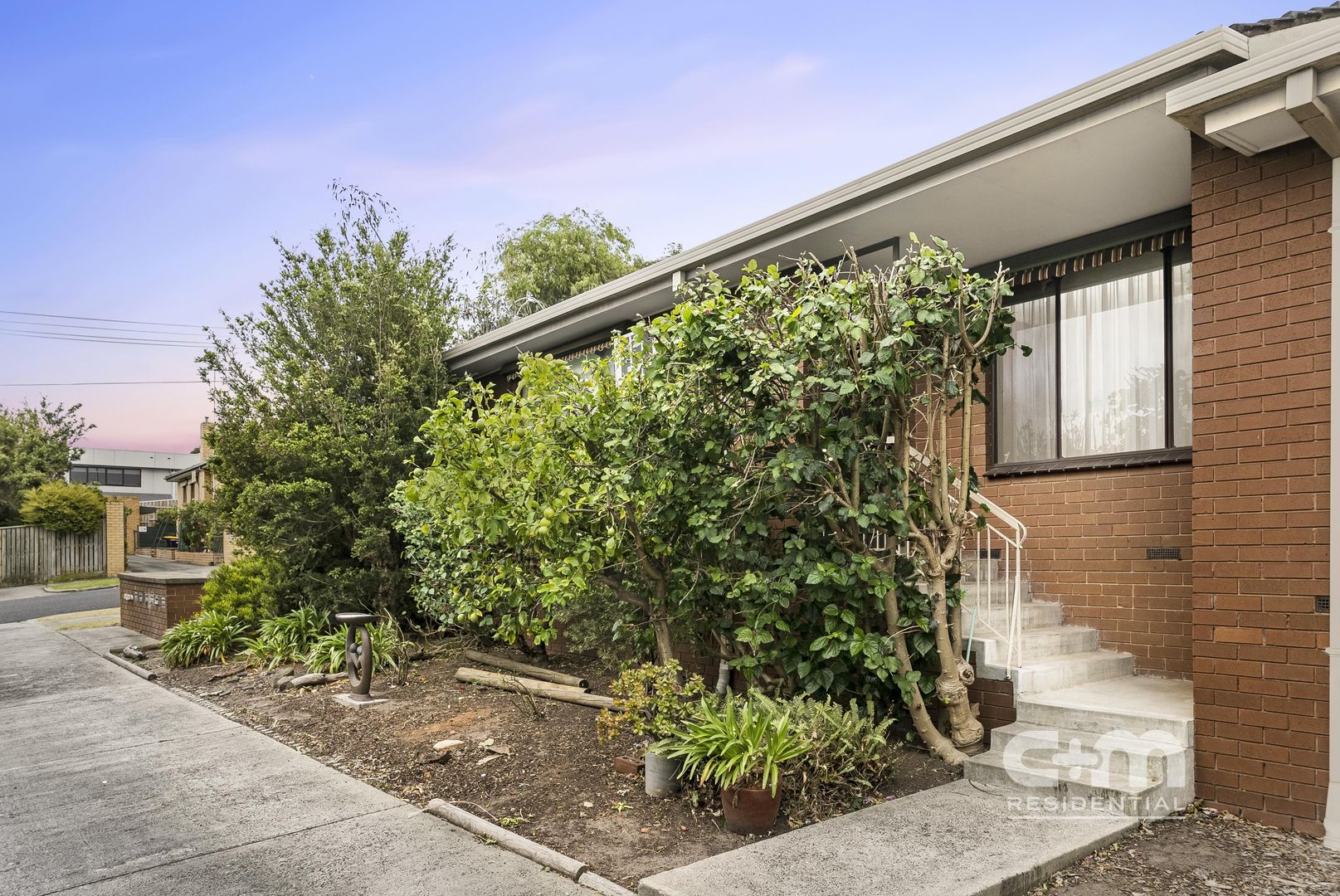 1/5 Meaker Avenue, Oak Park VIC 3046, Image 2