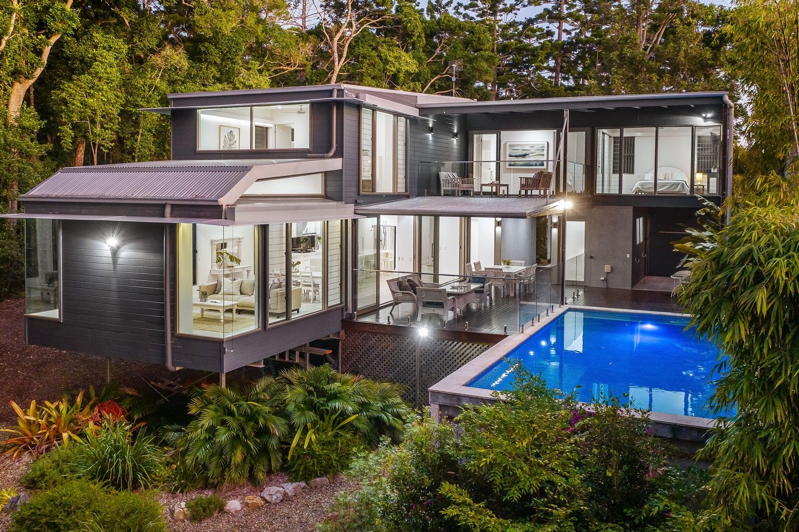 4 bedrooms House in 37 Viewland Drive NOOSA HEADS QLD, 4567