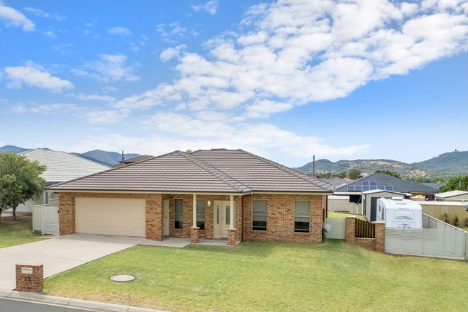 Picture of 12 Lily Close, KOOTINGAL NSW 2352