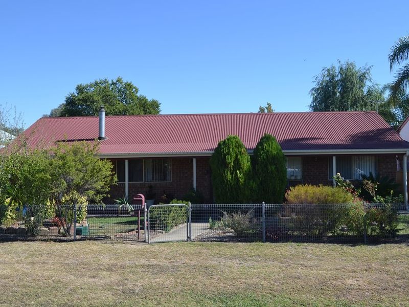 62 Chester Street, Inverell NSW 2360