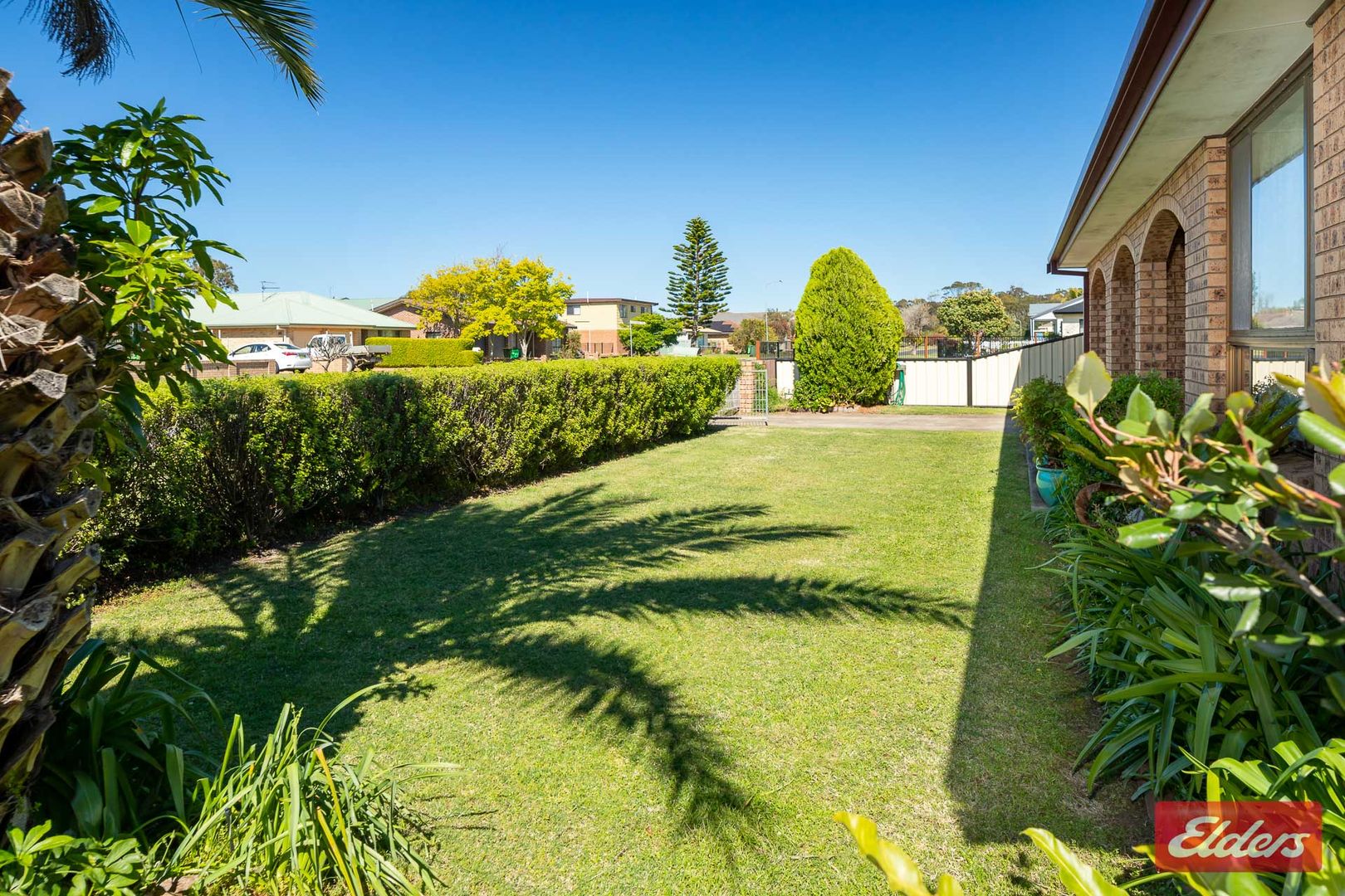 24 BELBOWRIE PARADE, Maloneys Beach NSW 2536, Image 2