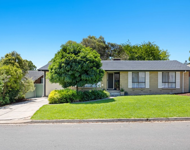 12 Maughan Avenue, Redwood Park SA 5097