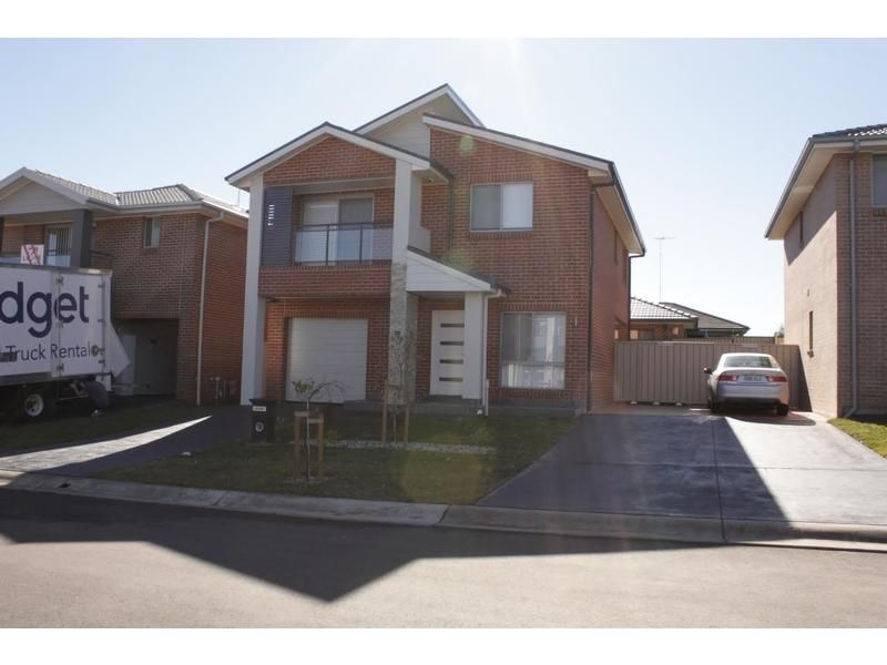 4 bedrooms House in 18 Waite Street KELLYVILLE RIDGE NSW, 2155