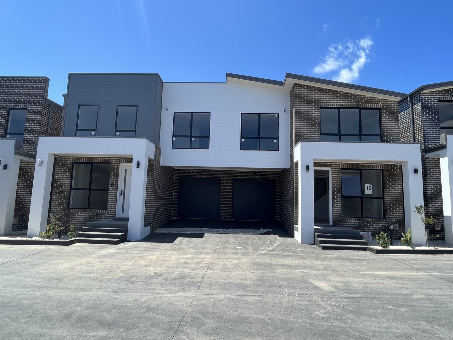 4 bedrooms Townhouse in BOOK YOUR INSPECTION ROUSE HILL NSW, 2155
