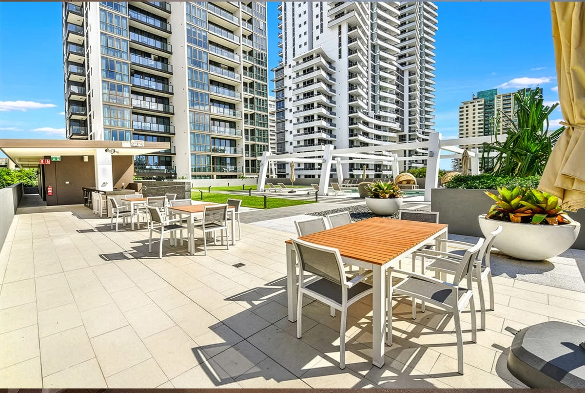 Additional image 8 of 401/2663 Gold Coast Highway, Broadbeach QLD 4218
