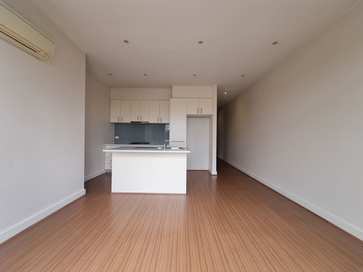 5-1422-centre-road-clayton-south-vic-3169-apartment-for-rent-480