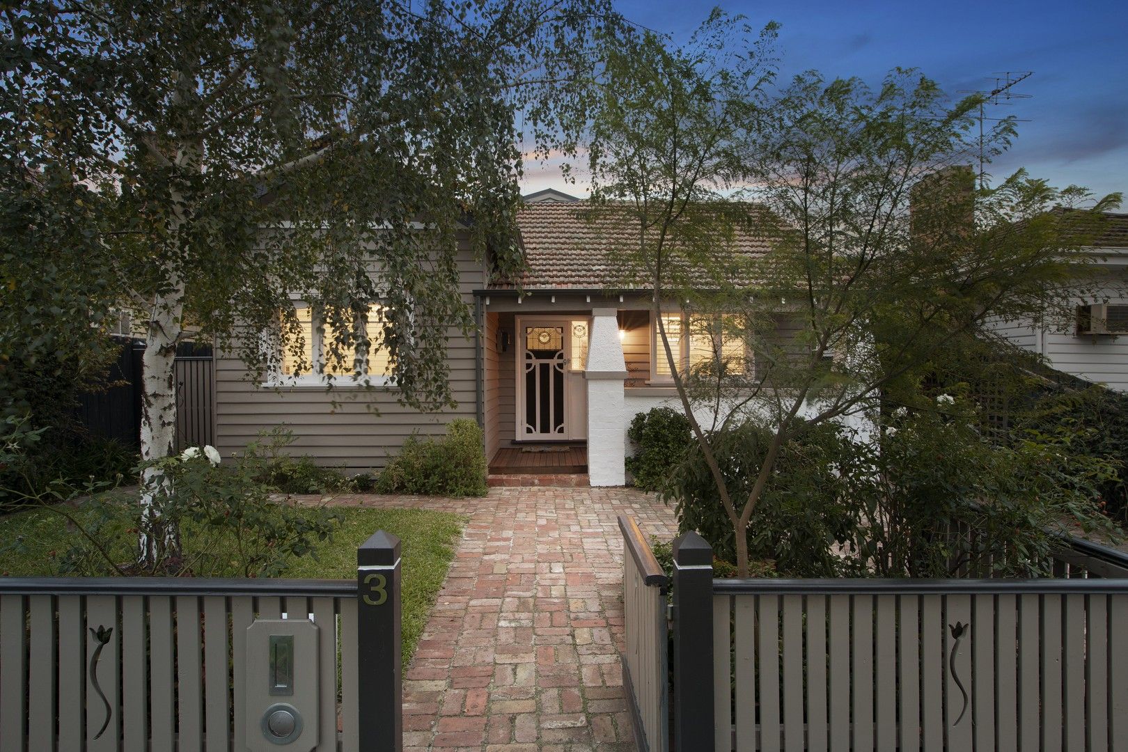 4 bedrooms House in 3 Servante Street SUNSHINE VIC, 3020