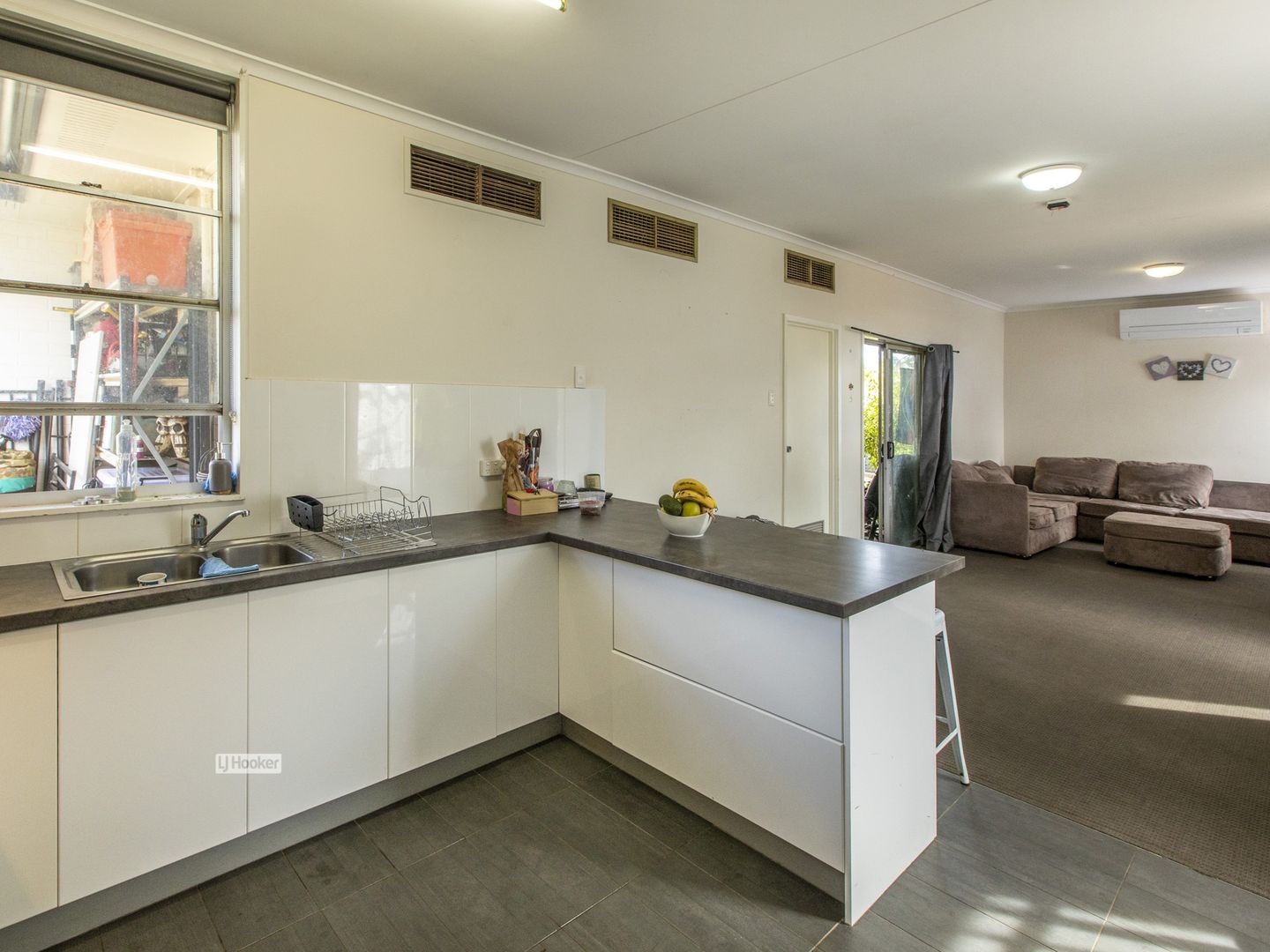 20 Kurrajong Drive, East Side NT 0870, Image 1