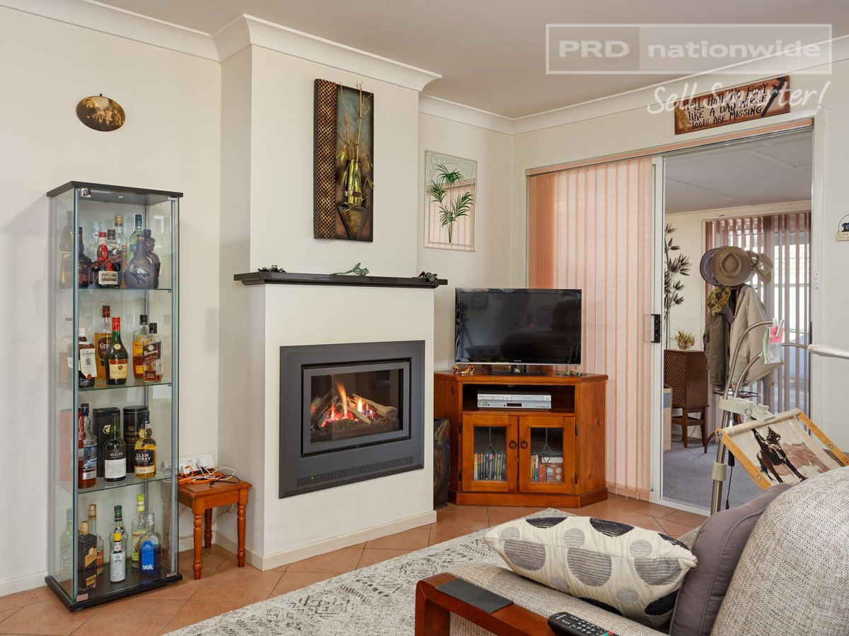 46 Brooklyn Drive, Bourkelands NSW 2650, Image 2