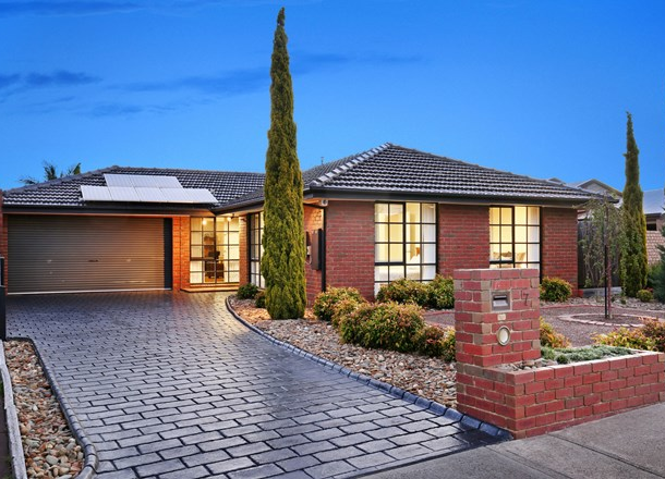 7 Laverock Court, Taylors Lakes VIC 3038