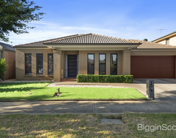 39 Lamington Drive, Tarneit VIC 3029