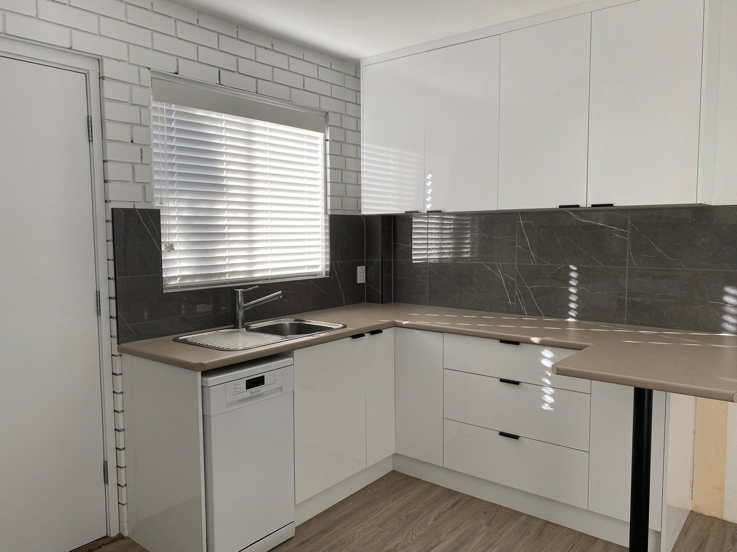 2 bedrooms Apartment / Unit / Flat in 1/55 Chaston Street WAGGA WAGGA NSW, 2650