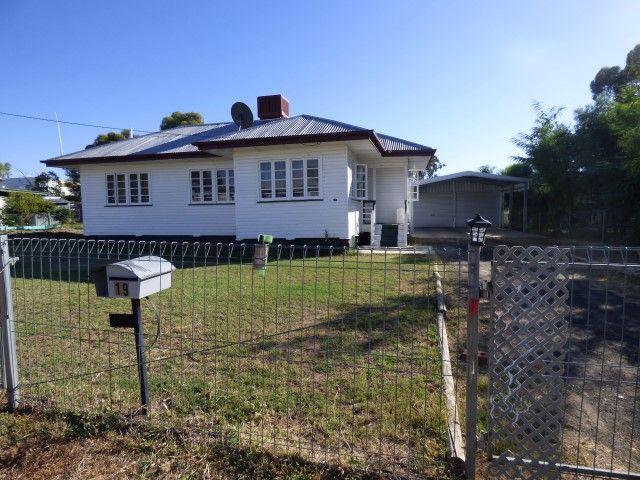 19 Hoffman Street, Roma QLD 4455, Image 1