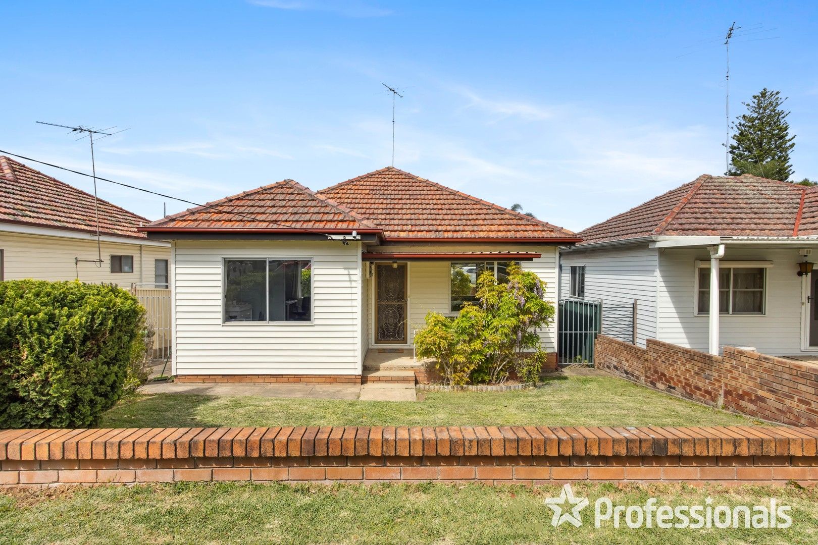 19 Morotai Avenue, Riverwood NSW 2210, Image 0