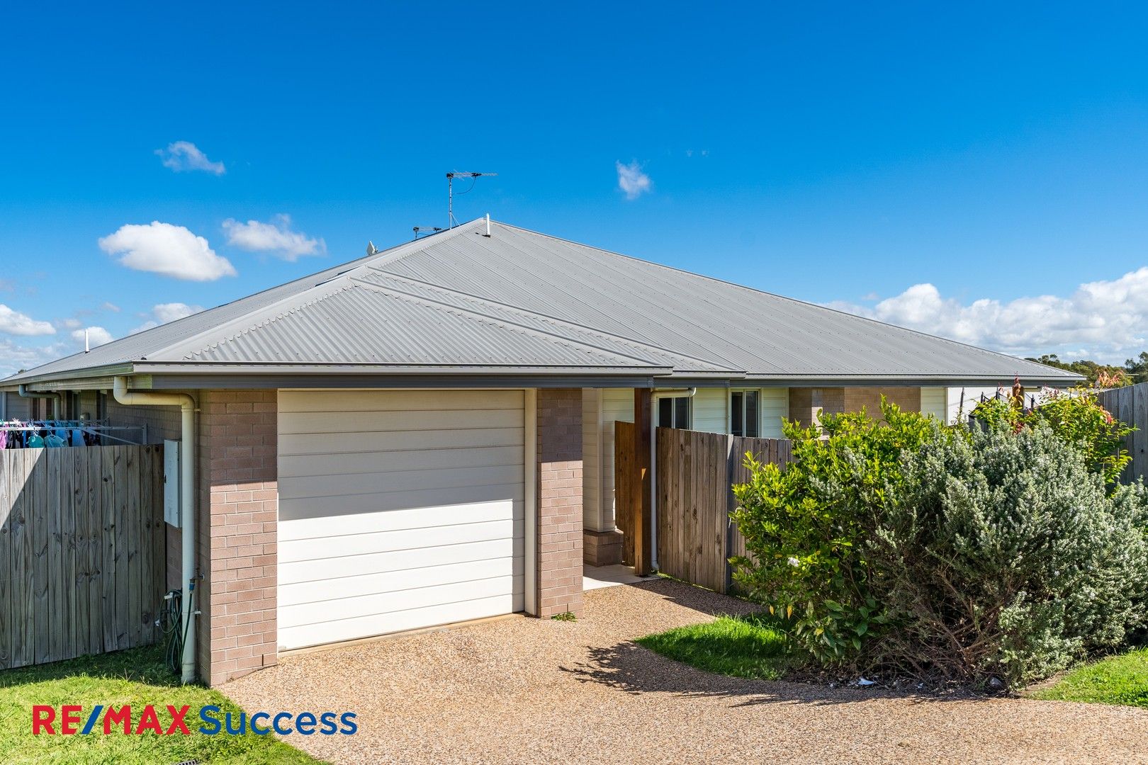 4 bedrooms House in 1/4 Grace View Street DARLING HEIGHTS QLD, 4350