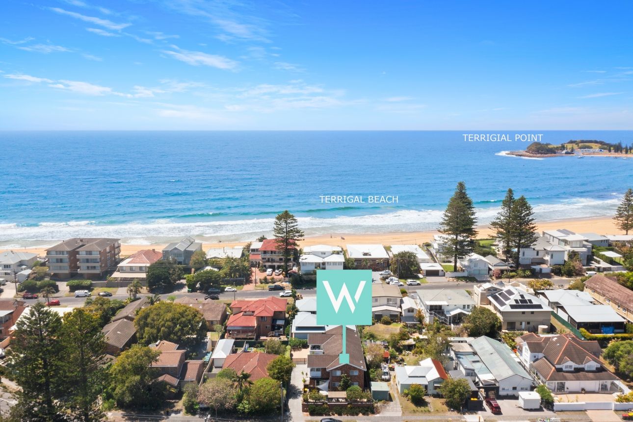3 bedrooms Townhouse in 1/13 Ocean View Drive WAMBERAL NSW, 2260