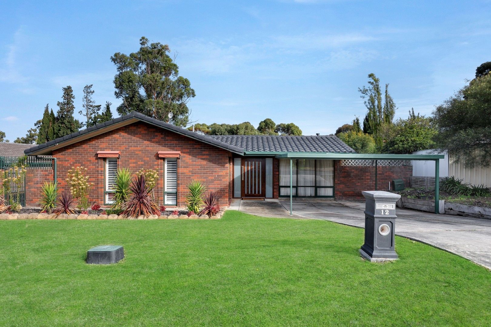 3 bedrooms House in 12 Menzies Avenue HOPE VALLEY SA, 5090