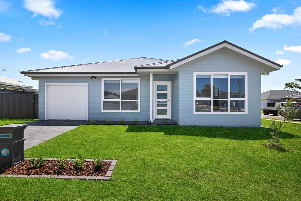 3 bedrooms House in 2 Webeck Place TAHMOOR NSW, 2573