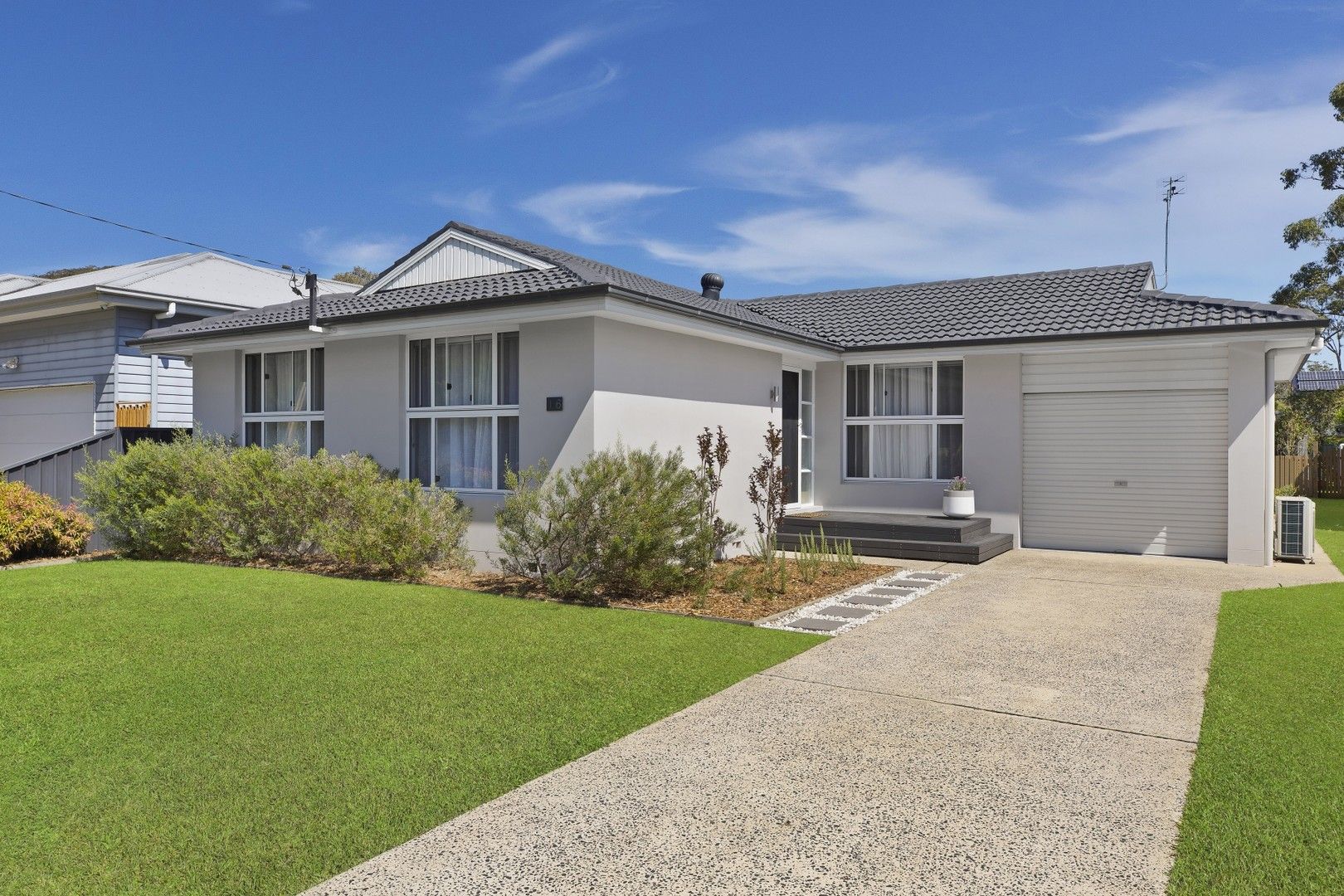 16 Kendall Road, Empire Bay NSW 2257, Image 0