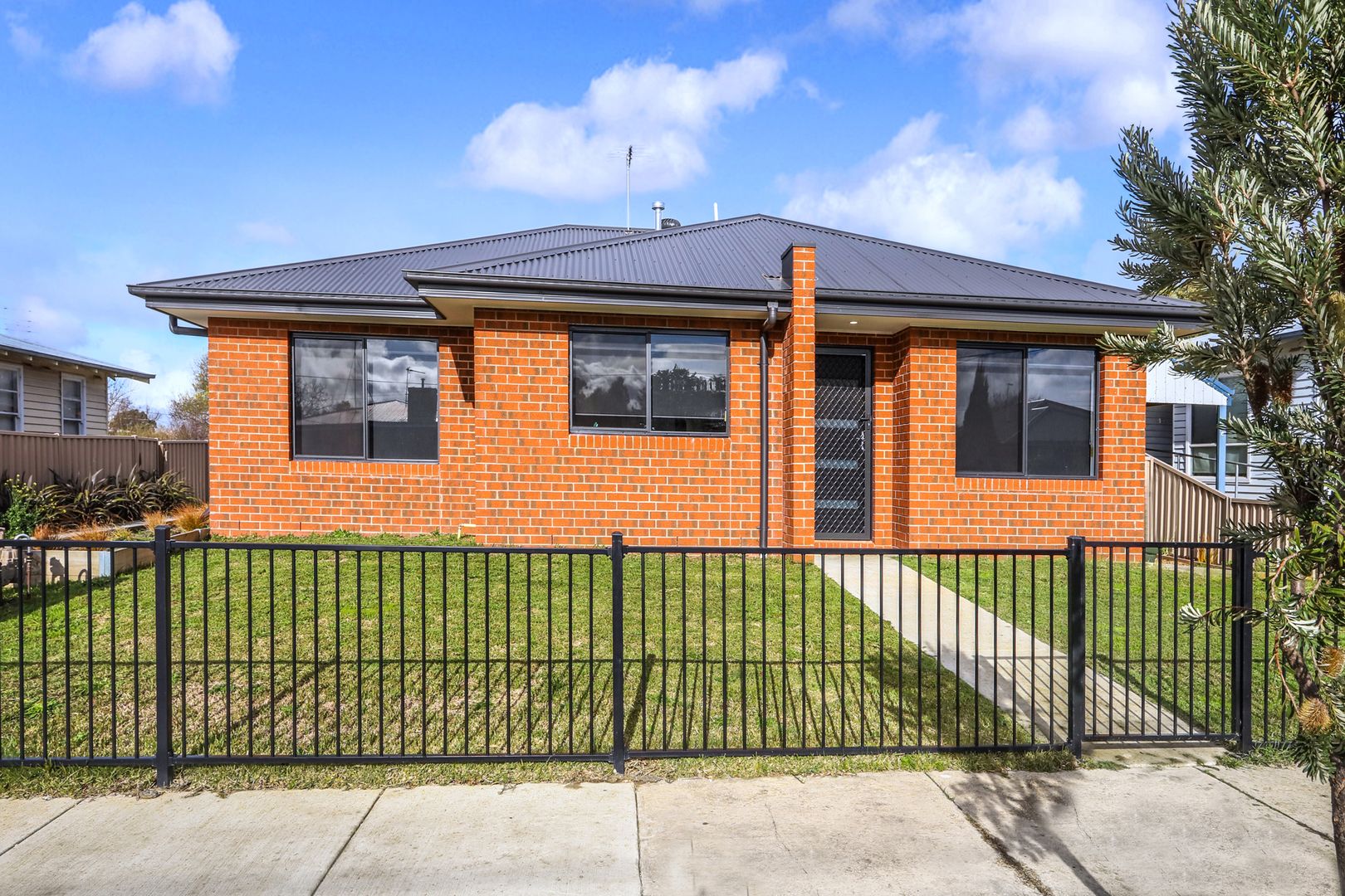 1/6 Verbena Grove, Wendouree VIC 3355, Image 1