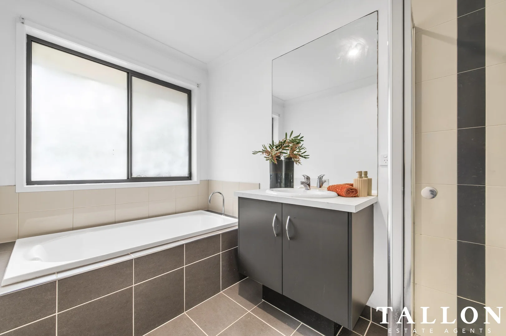 Additional image 8 of 3 Orchard Grove, Tyabb VIC 3913