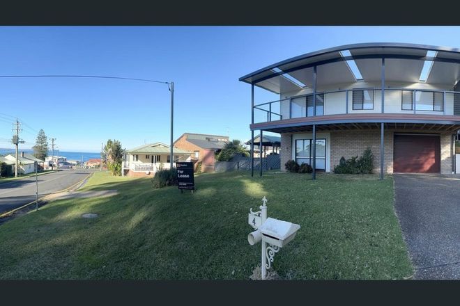 Picture of 4 Booderee Avenue, HYAMS BEACH NSW 2540