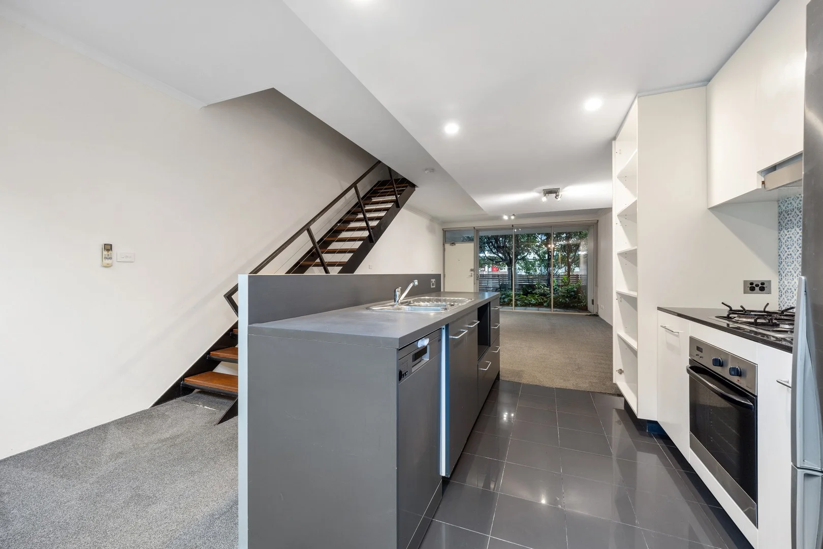 Primary image of 2/1 Morris Grove, Zetland NSW 2017