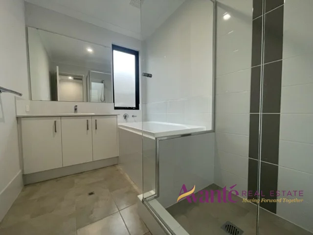 Additional image 11 of 39 Canary Dr, Hammond Park WA 6164