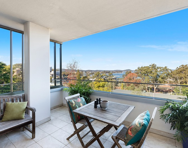 303/72 Donnison Street West, Gosford NSW 2250