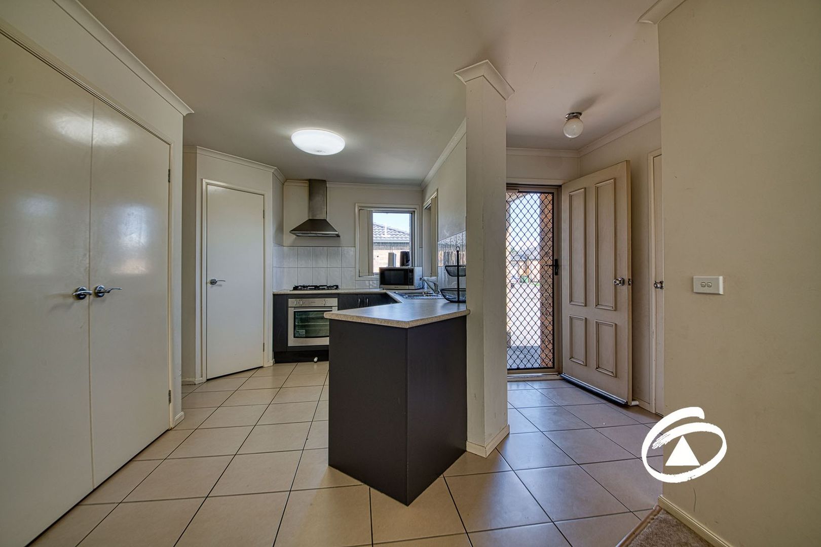 3/54-58 Pommel Street, Pakenham VIC 3810, Image 1