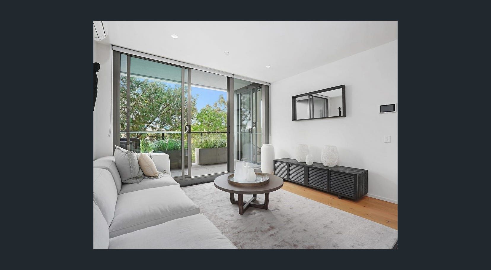 203/8A Evergreen Mews, Armadale VIC 3143, Image 2